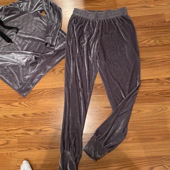 Generation Love velour tracksuit - Picture 4 of 6